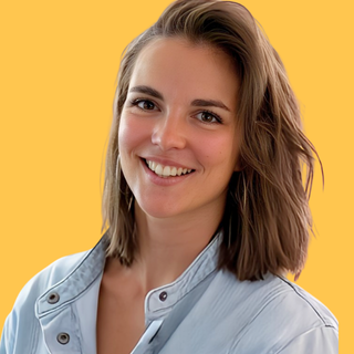 Clémence, consultante marketing digital à Bastia